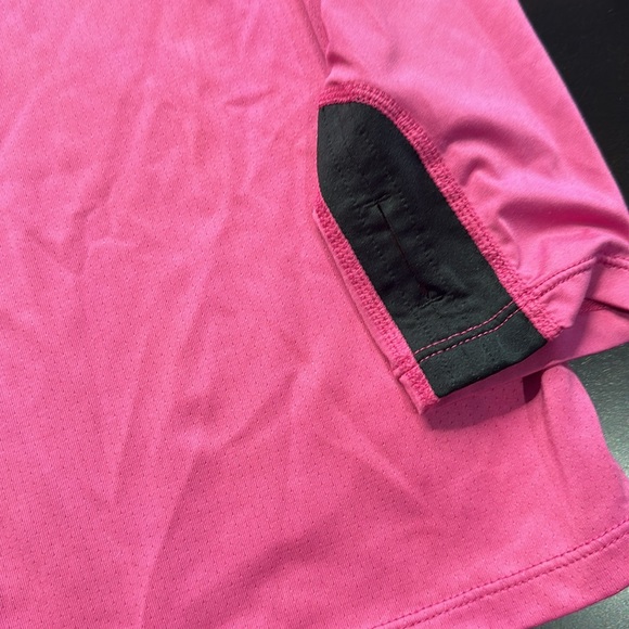 Athletic top sz S - Picture 3 of 4